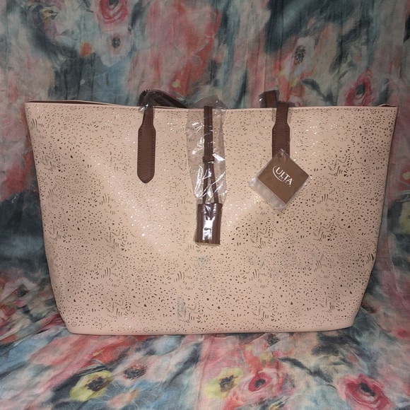 Ulta Beauty Tote - Picture 13 of 13